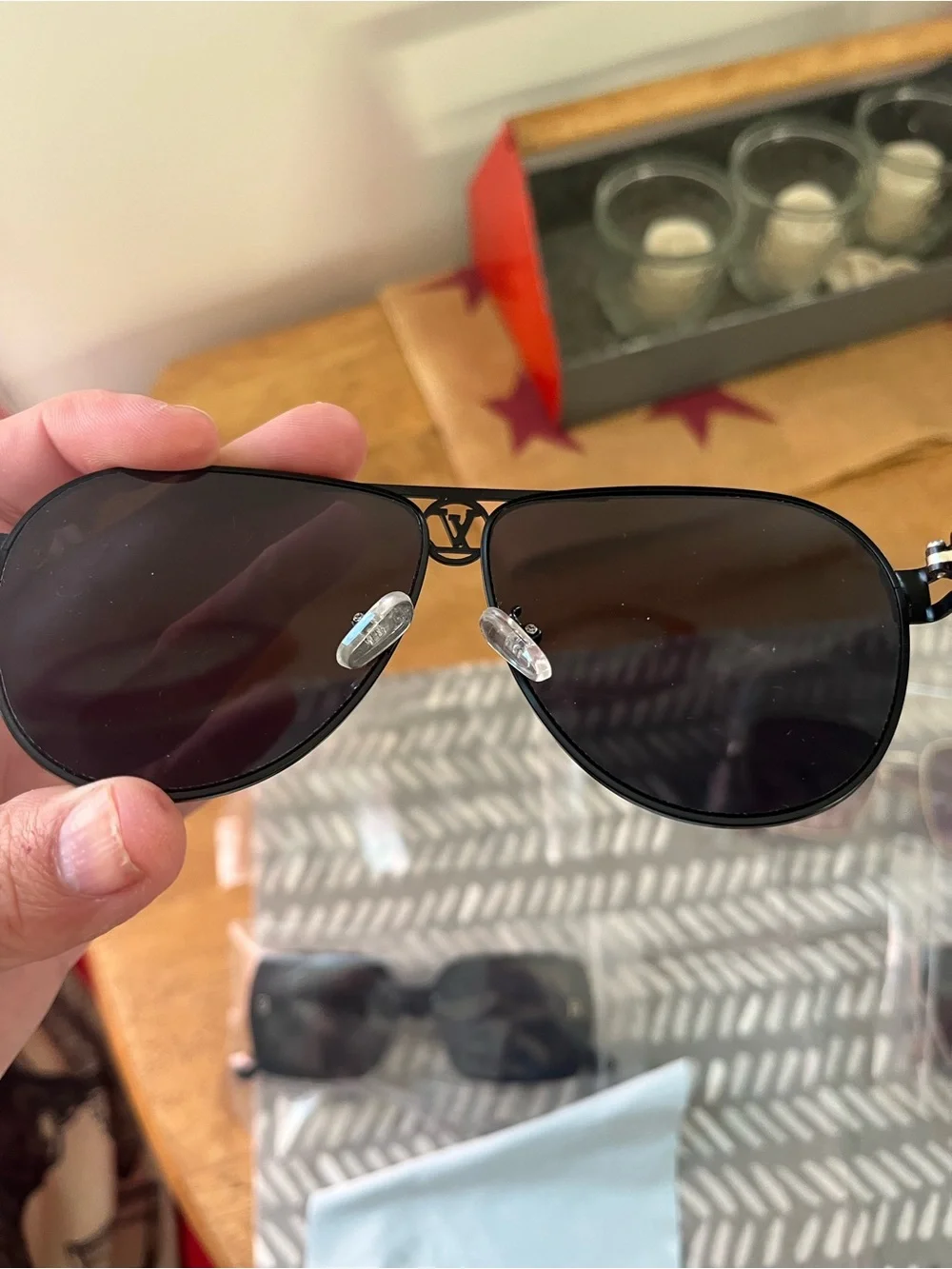 New fashionable black aviator sunglasses
